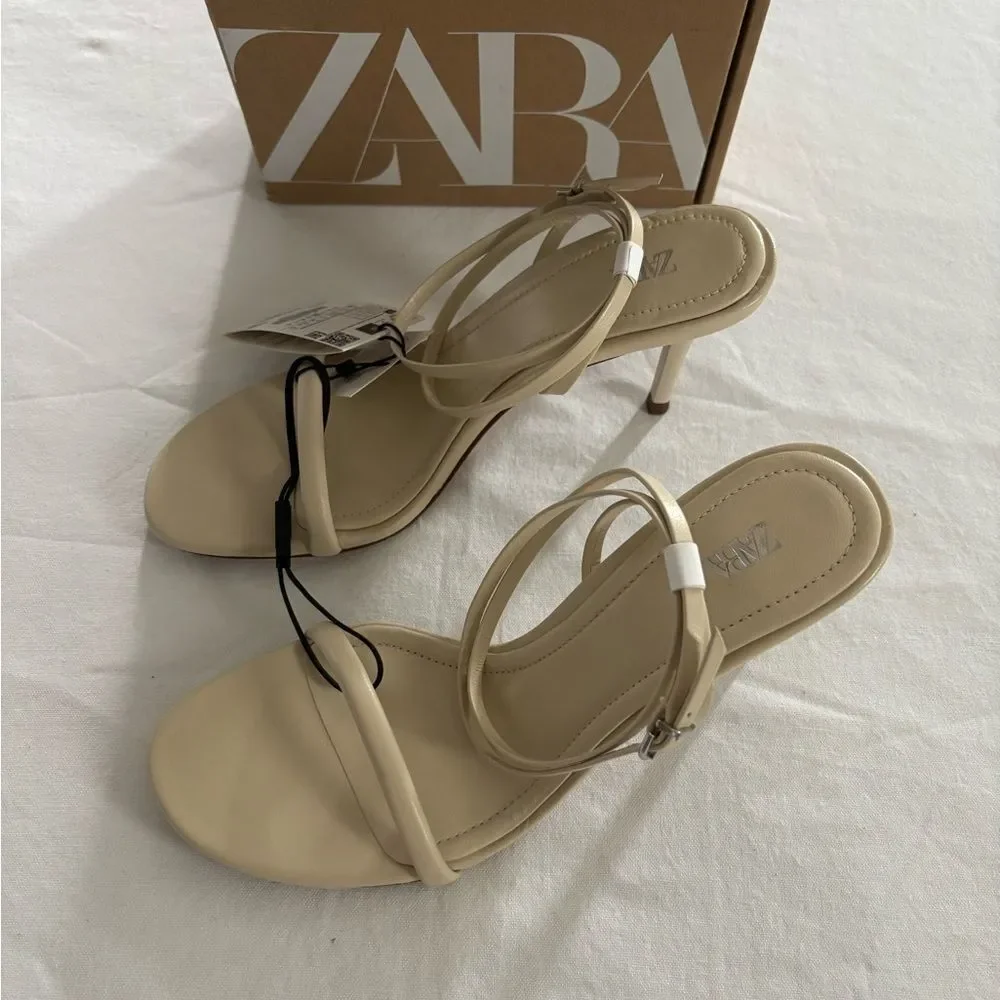 Zara Women's Cream Heels - Picture 2 of 5
